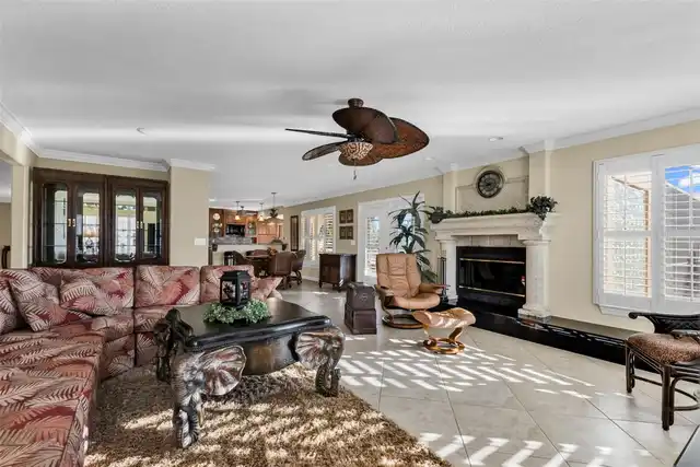 Listing Photo 15