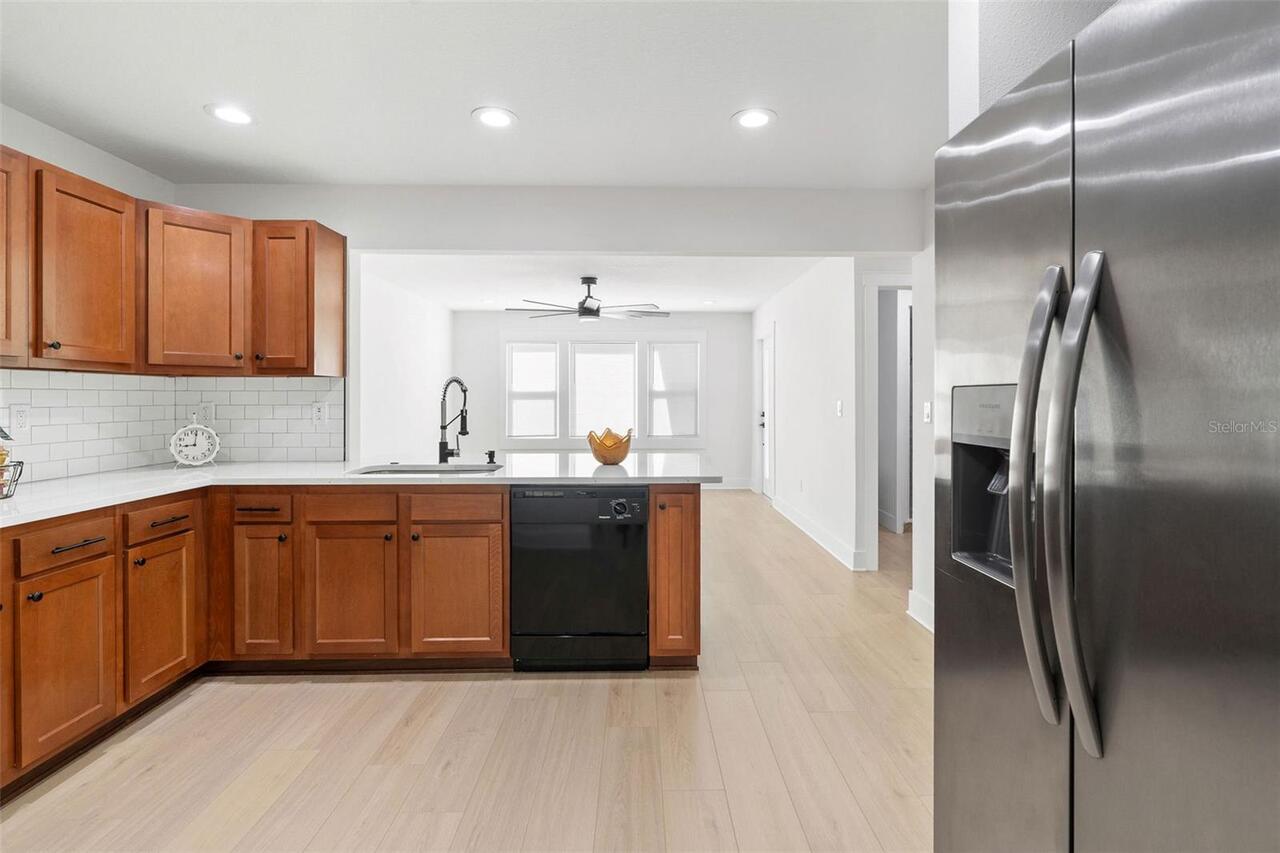 Listing Photo 9
