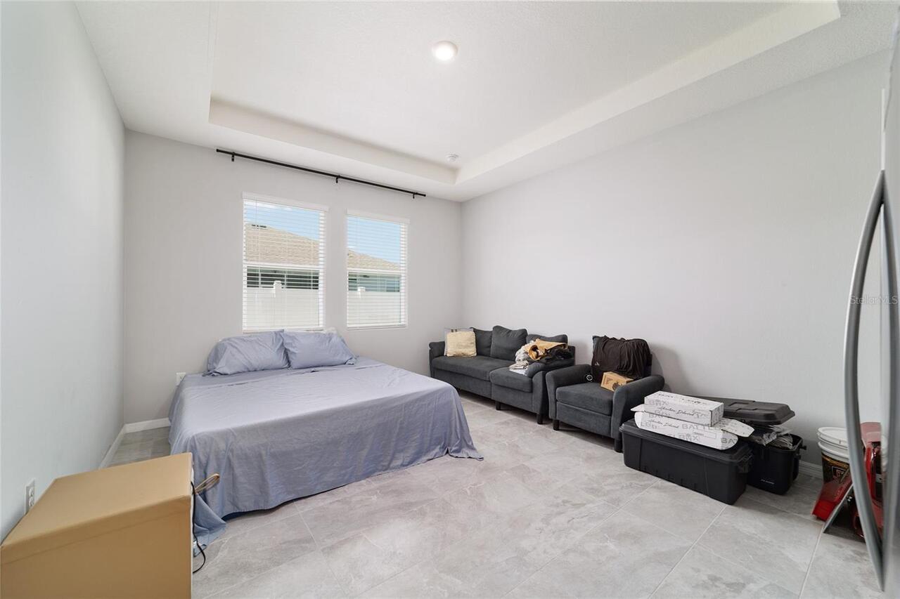 Listing Photo 12