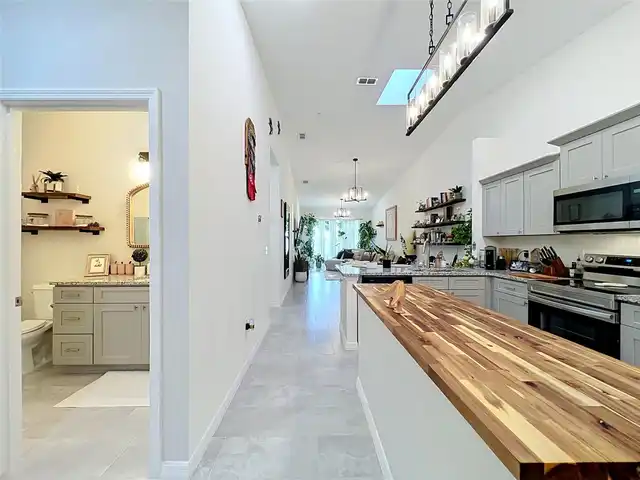 Listing Photo 13