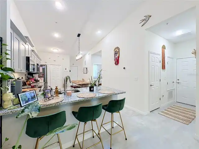 Listing Photo 20