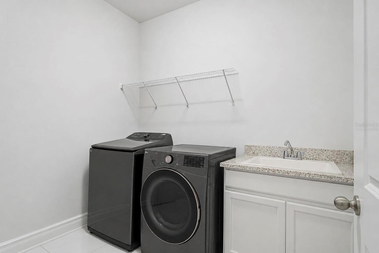 Listing Photo 10