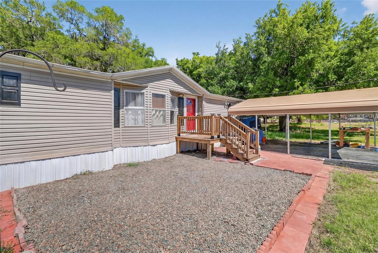 Listing Photo 9