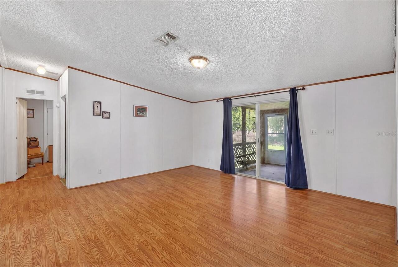 Listing Photo 33