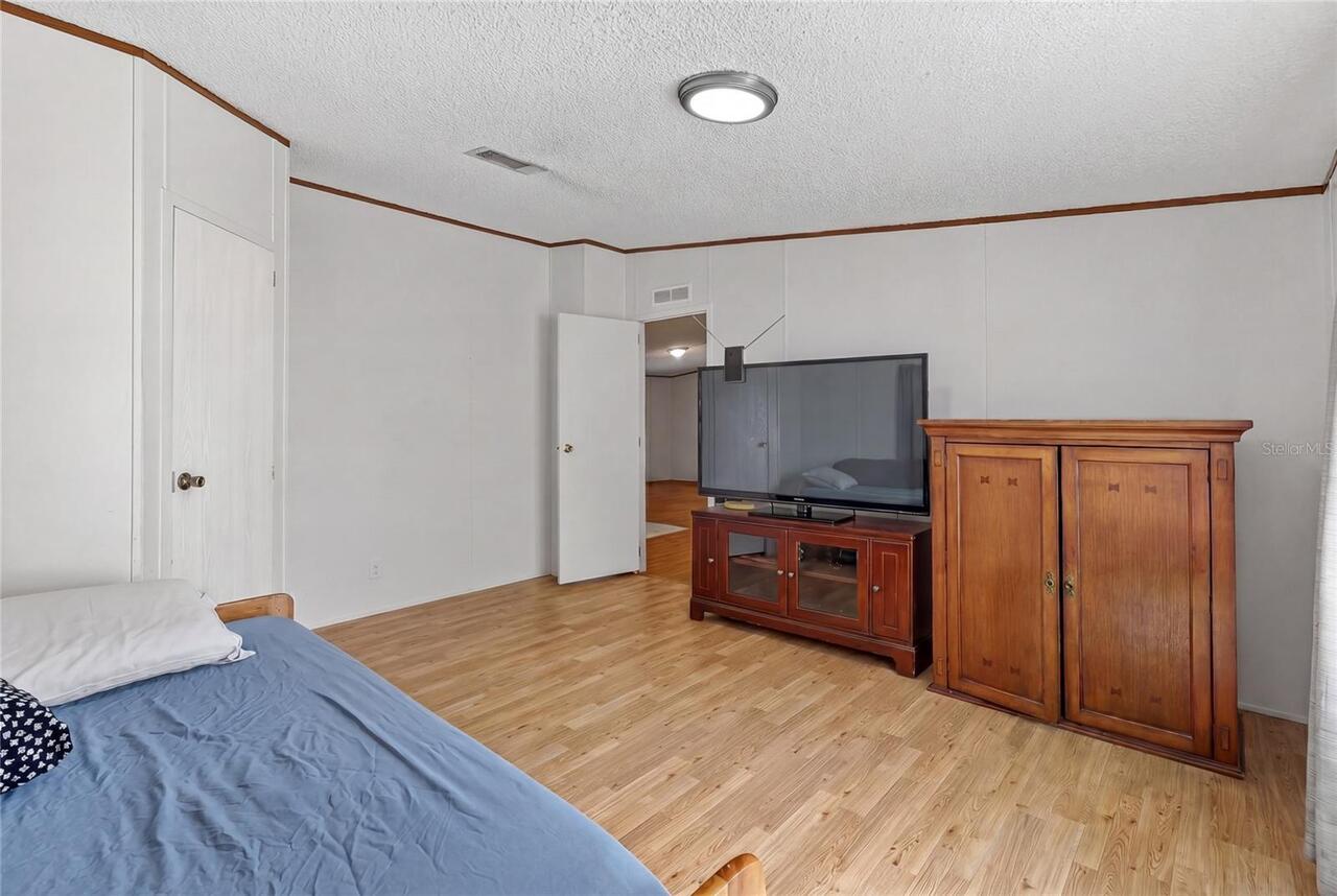 Listing Photo 41