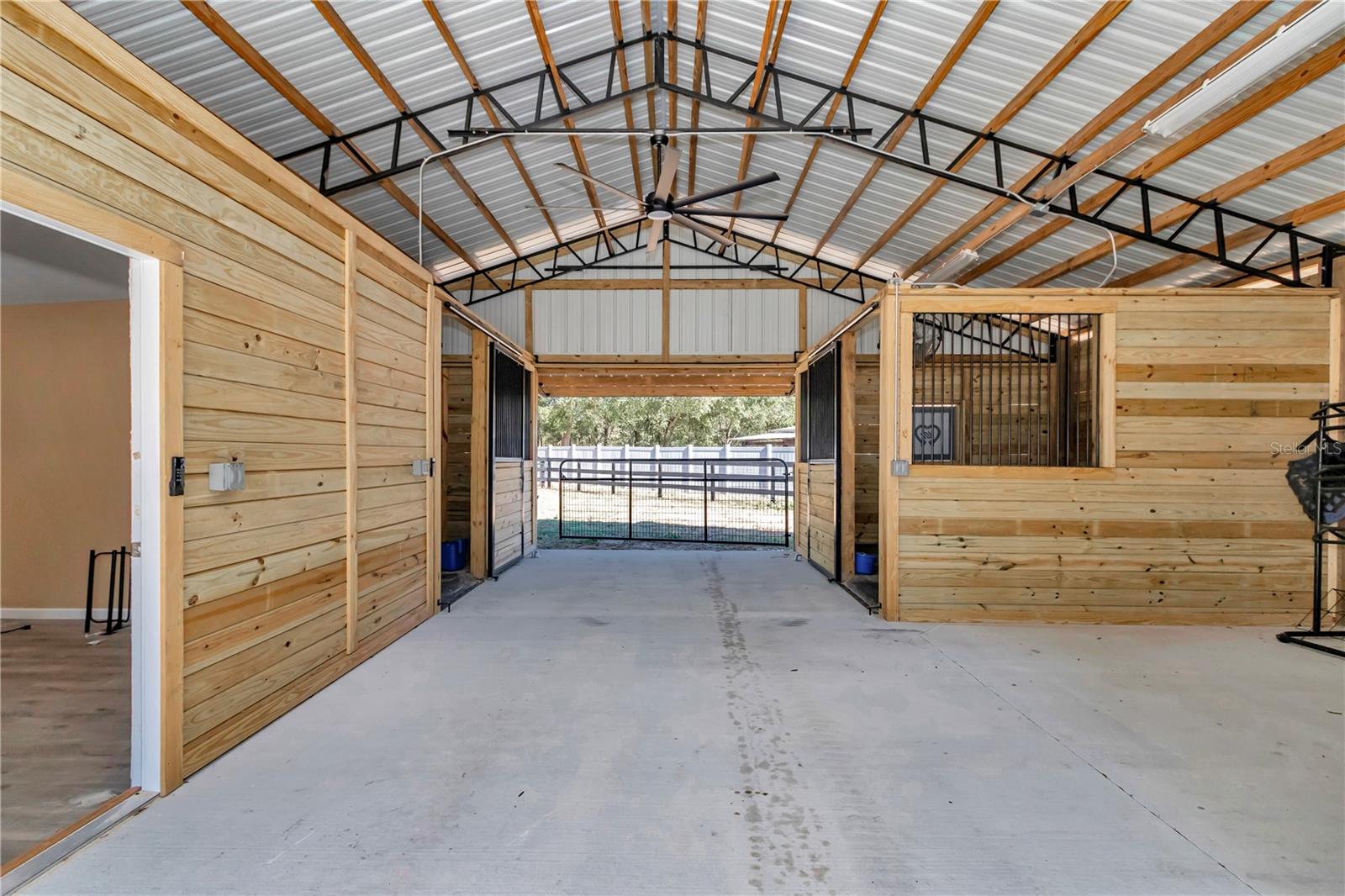 Listing Photo 43