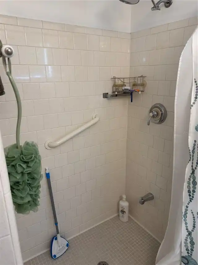 Listing Photo 16