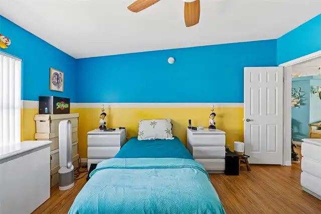 Listing Photo 8