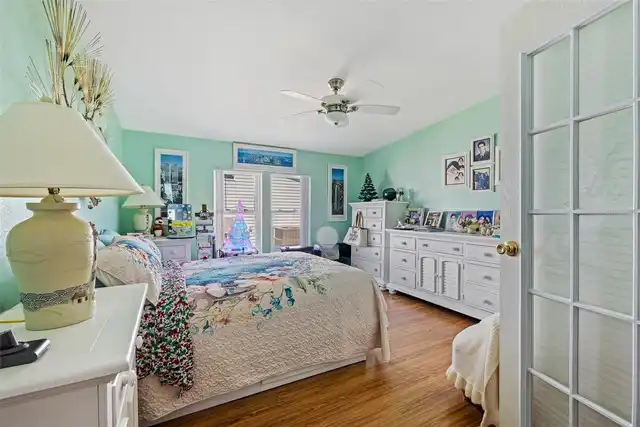 Listing Photo 12