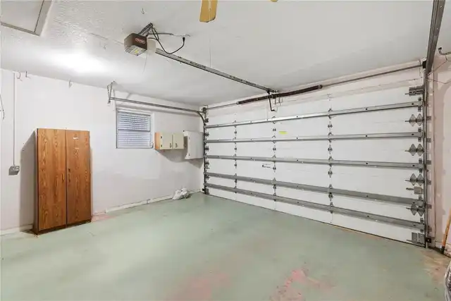 Listing Photo 24