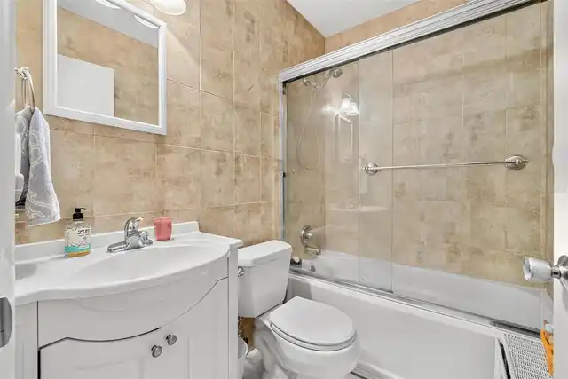 Listing Photo 17