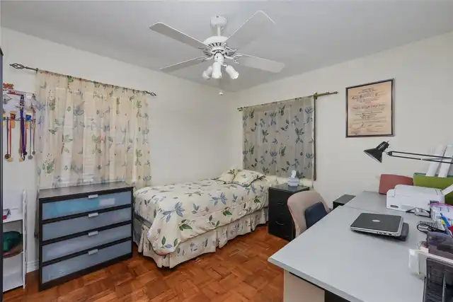 Listing Photo 18