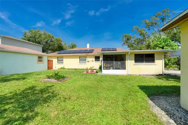 Listing Photo 22