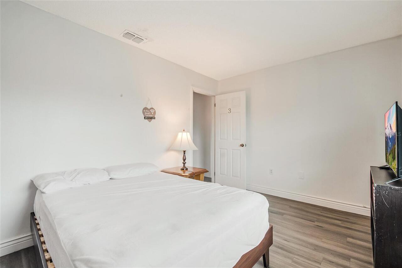 Listing Photo 33