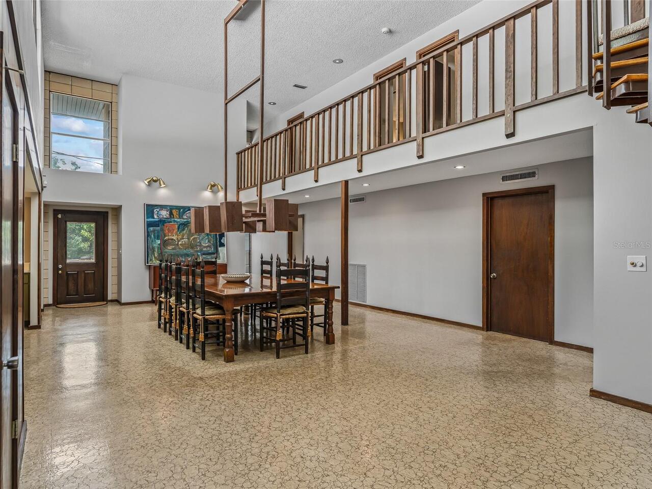 Listing Photo 18