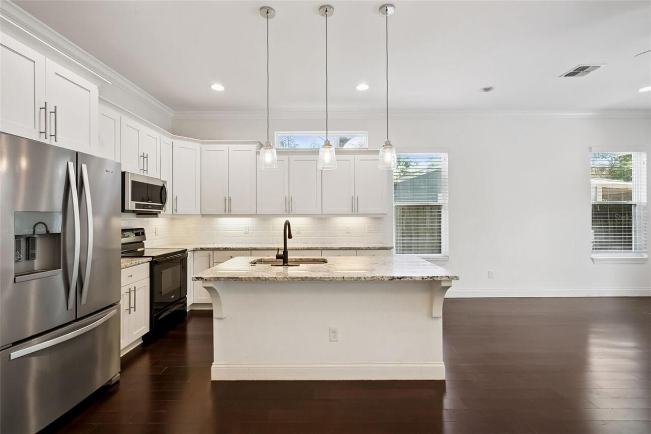 Listing Photo 7