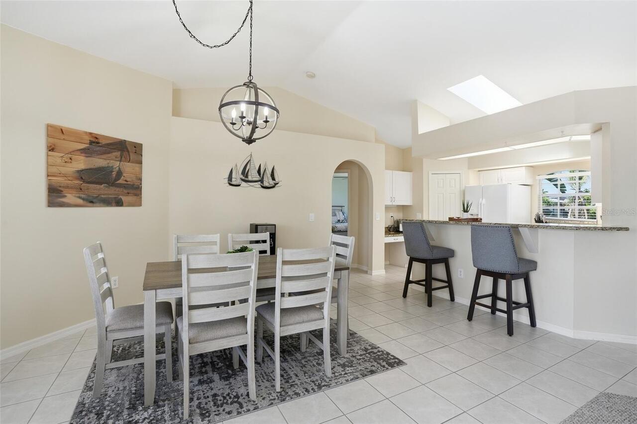 Listing Photo 11
