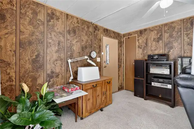 Listing Photo 15