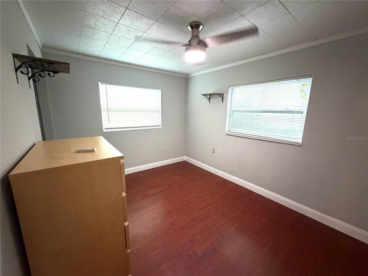 Listing Photo 10