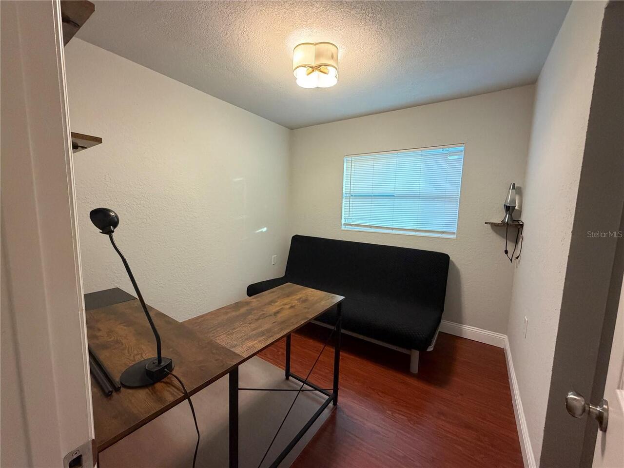 Listing Photo 12