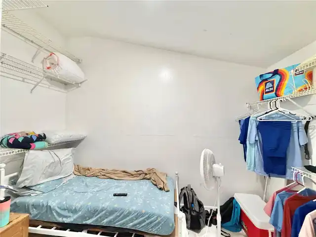 Listing Photo 16
