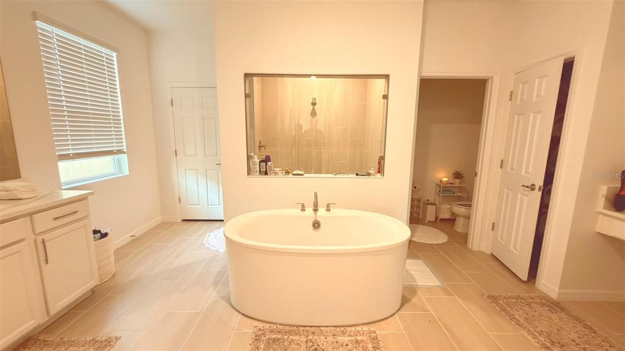 Listing Photo 24