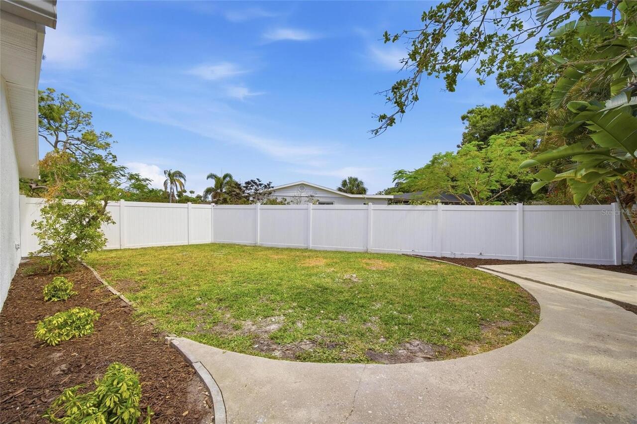 Listing Photo 42