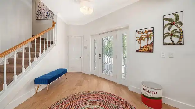 Listing Photo 11