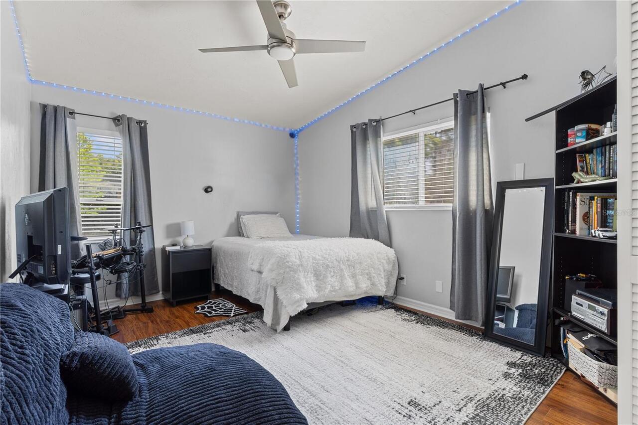 Listing Photo 17