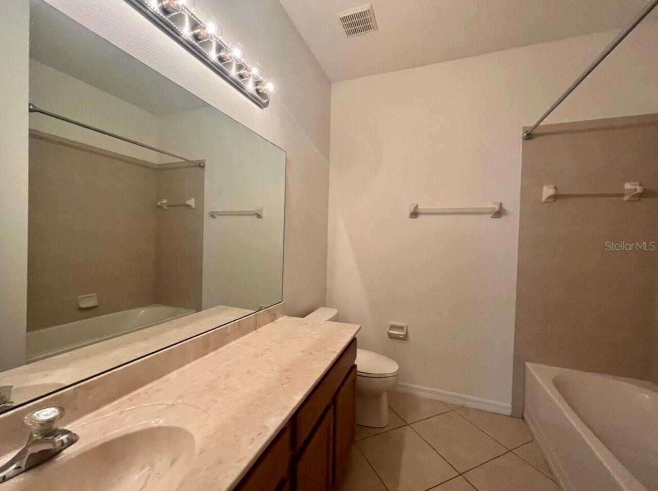 Listing Photo 9