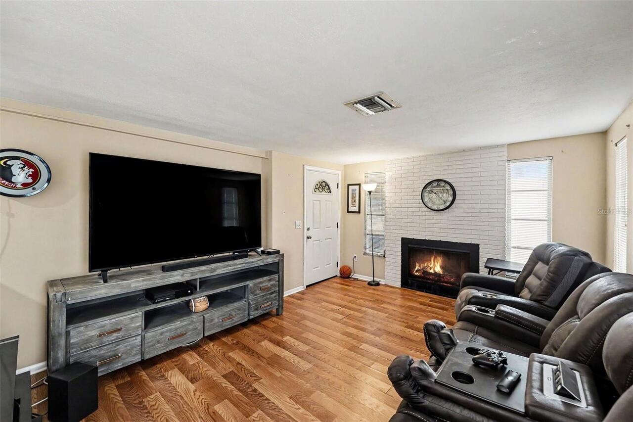 Listing Photo 17