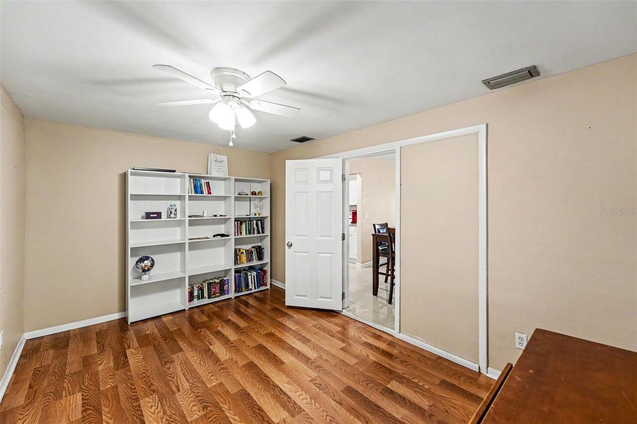 Listing Photo 15