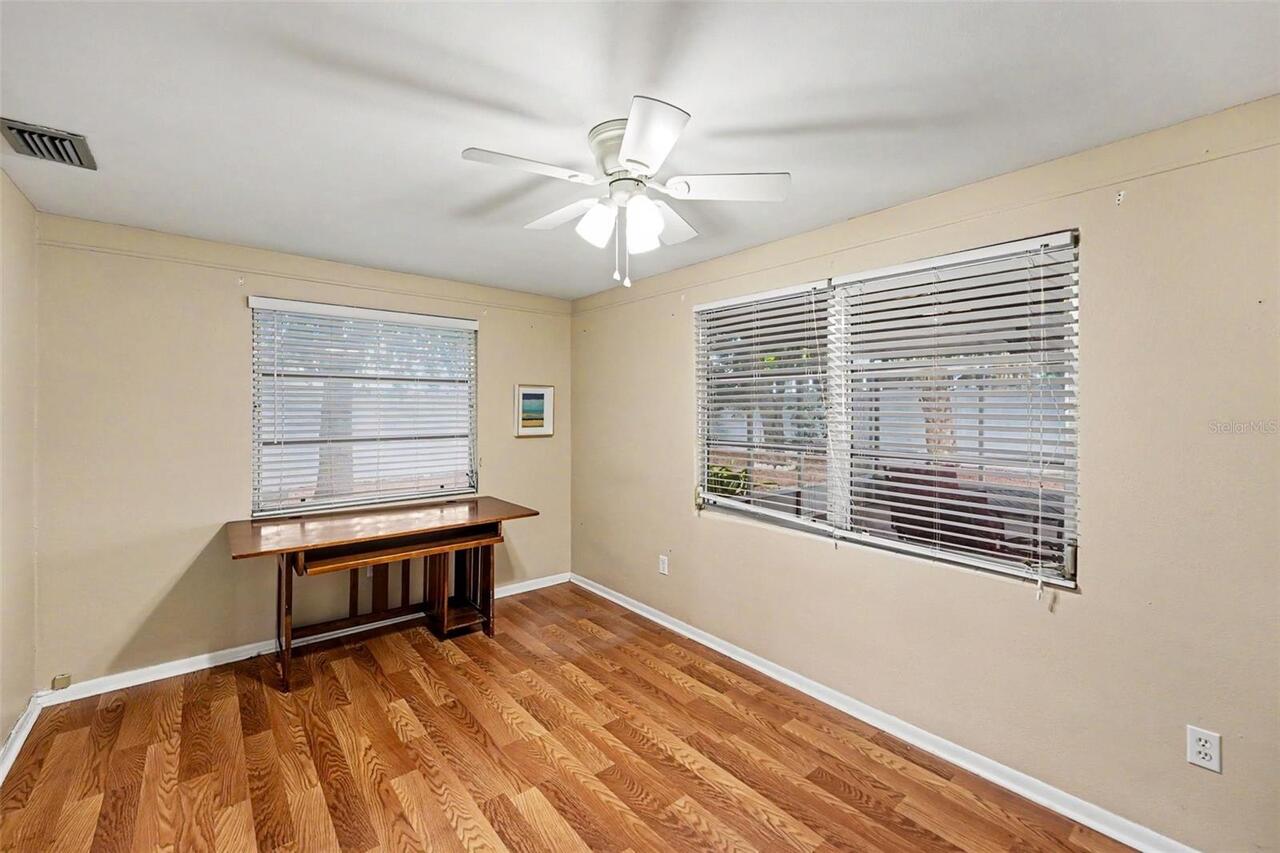 Listing Photo 16