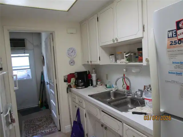 Listing Photo 7