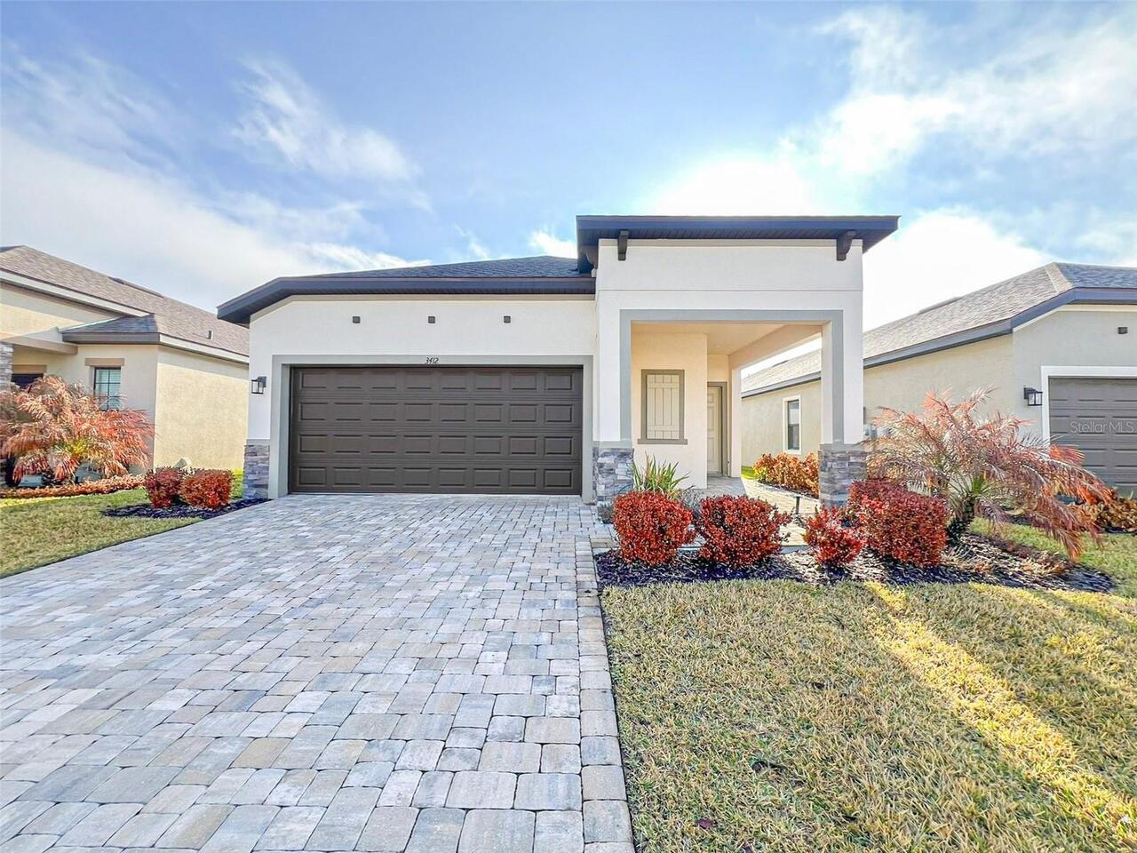 3BR, Residential Lease, 2BA, $3,100
Read More