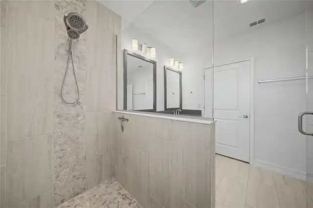 Listing Photo 34