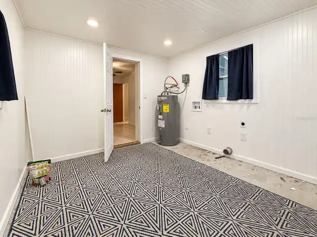Listing Photo 11