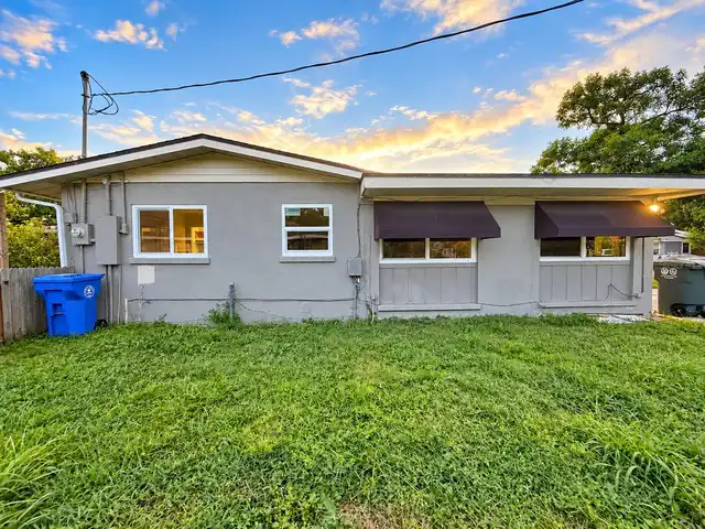 Listing Photo 17