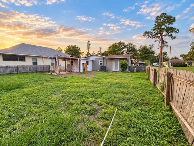 Listing Photo 18