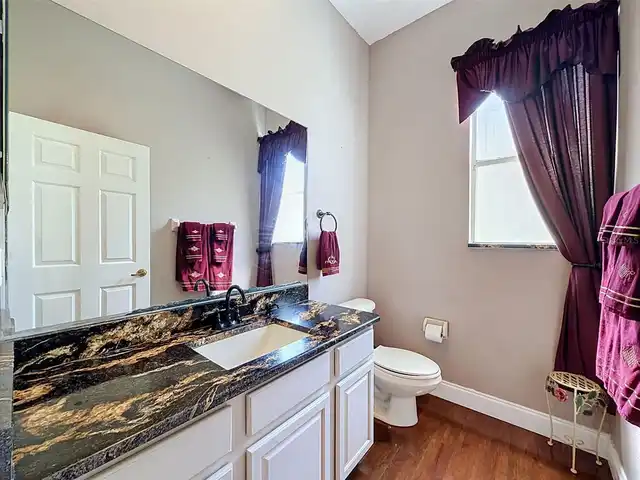 Listing Photo 23