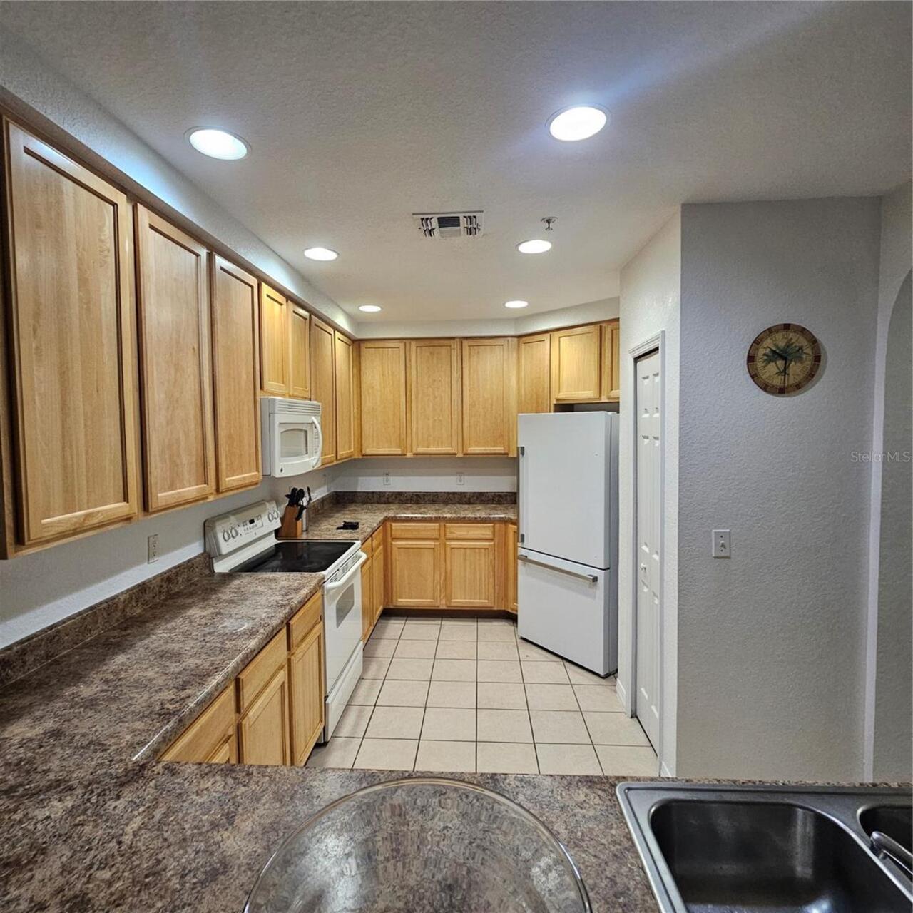 Listing Photo 16