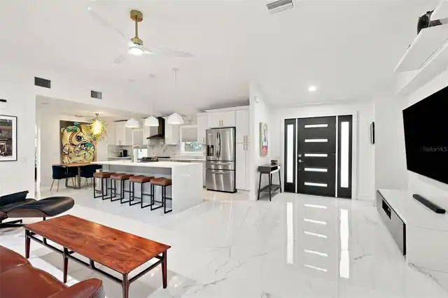 Listing Photo 10