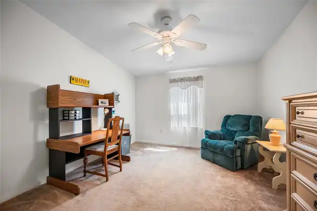 Listing Photo 9