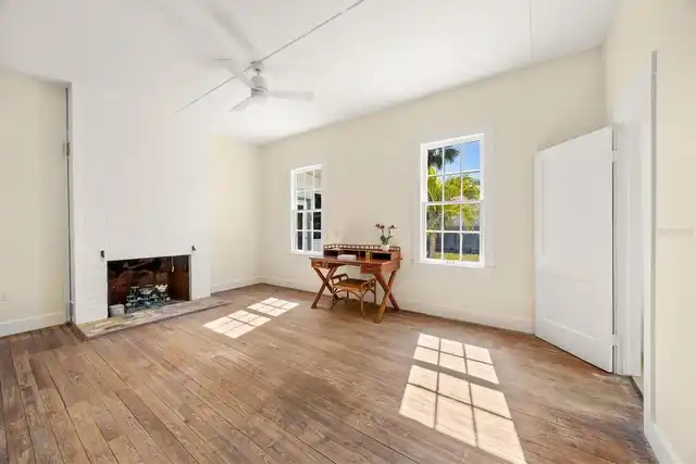 Listing Photo 7