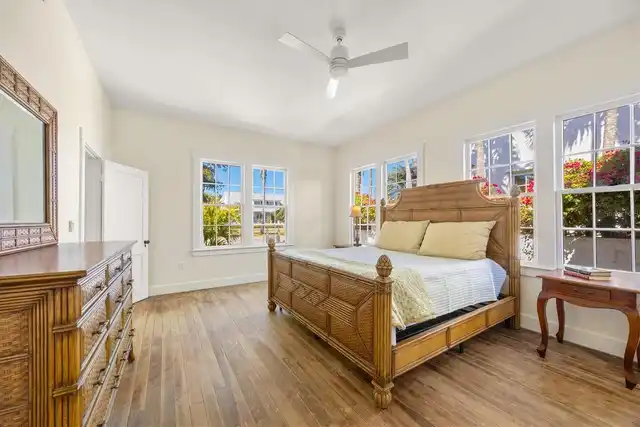 Listing Photo 18