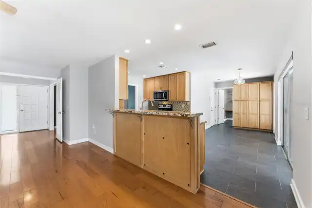 Listing Photo 16