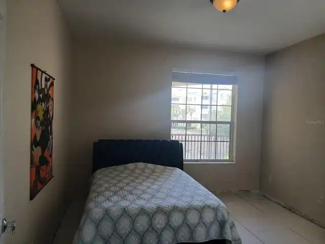 Listing Photo 9