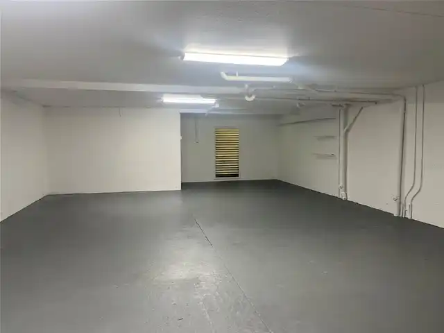 Listing Photo 14