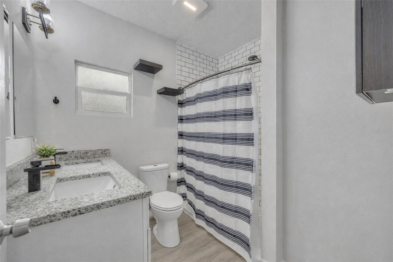 Listing Photo 14