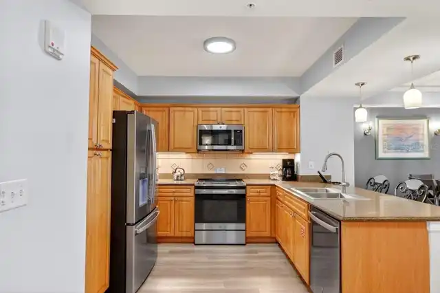 Listing Photo 17